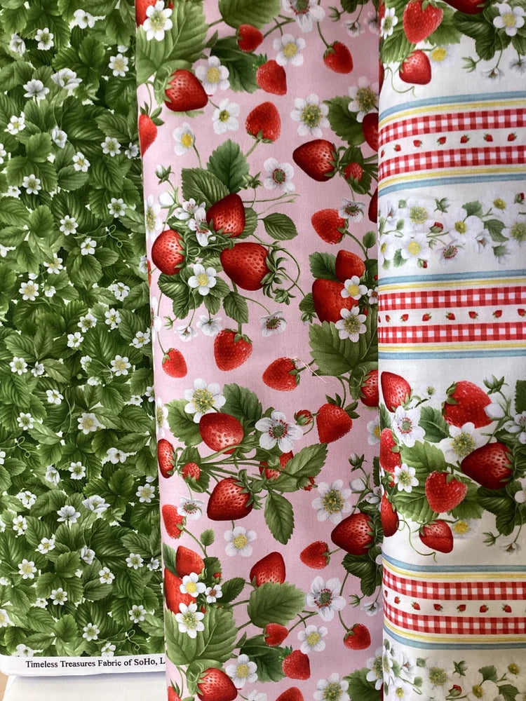 Timeless Treasures Strawberry Bouquet  Cotton Fabric by the yard,1/2 yd Flowering Plants