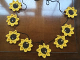 __NEW! Handmade crocheted SUNFLOWER & BEES bunting/garland  __8 flowers Sunflower