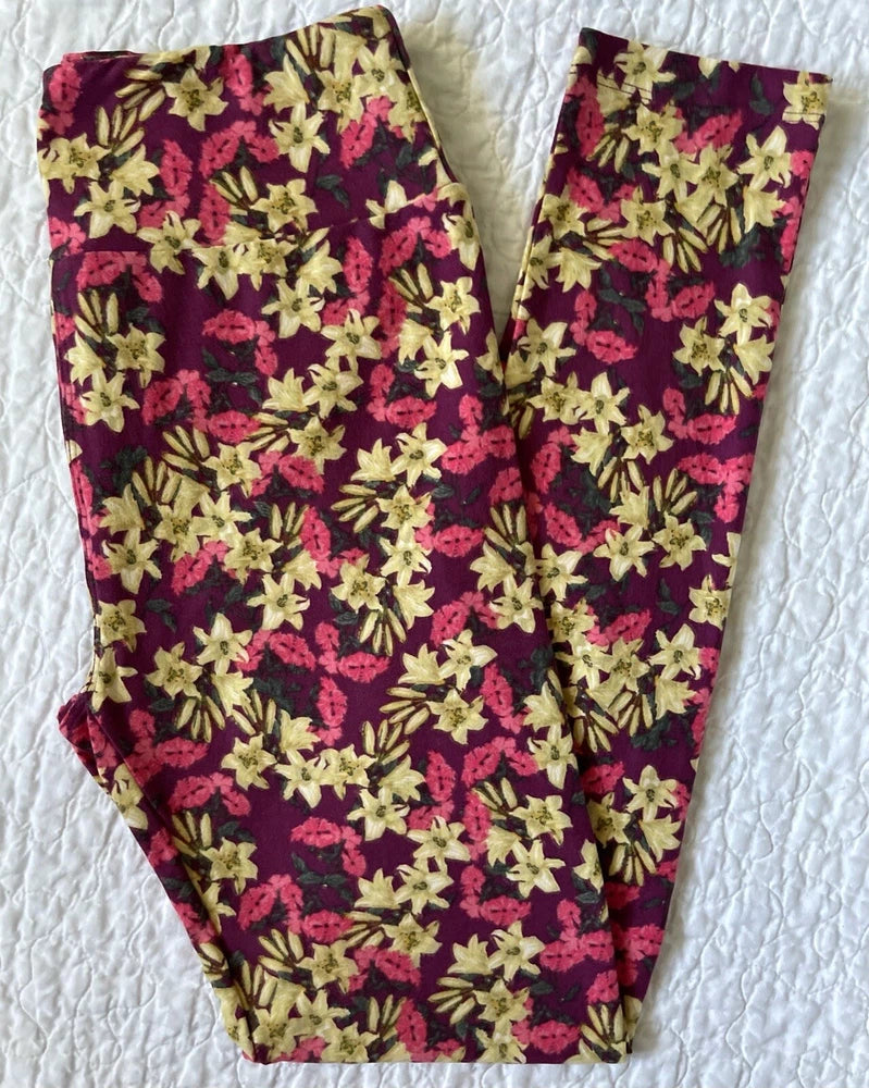 Lularoe Leggings OS Purple w/ Pink Yellow Lilies Flowers 2016 Floral Print Lily