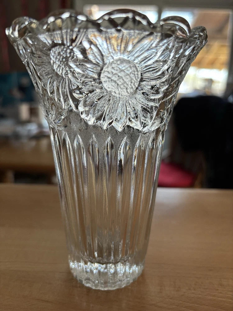 VTG KIG MALAYSIA FLOWER GLASS 5.75Ó Sunflower Motif Excellent Condition Sunflower