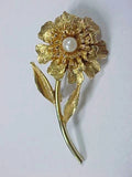 Gorgeous Genuine PEARL Carnation Flower Pin / Brooch in Gold Tone Carnation