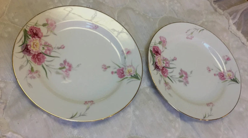 Noritake Amherst 6.5 in round bread & butter plate, pink carnation floral, gold rim