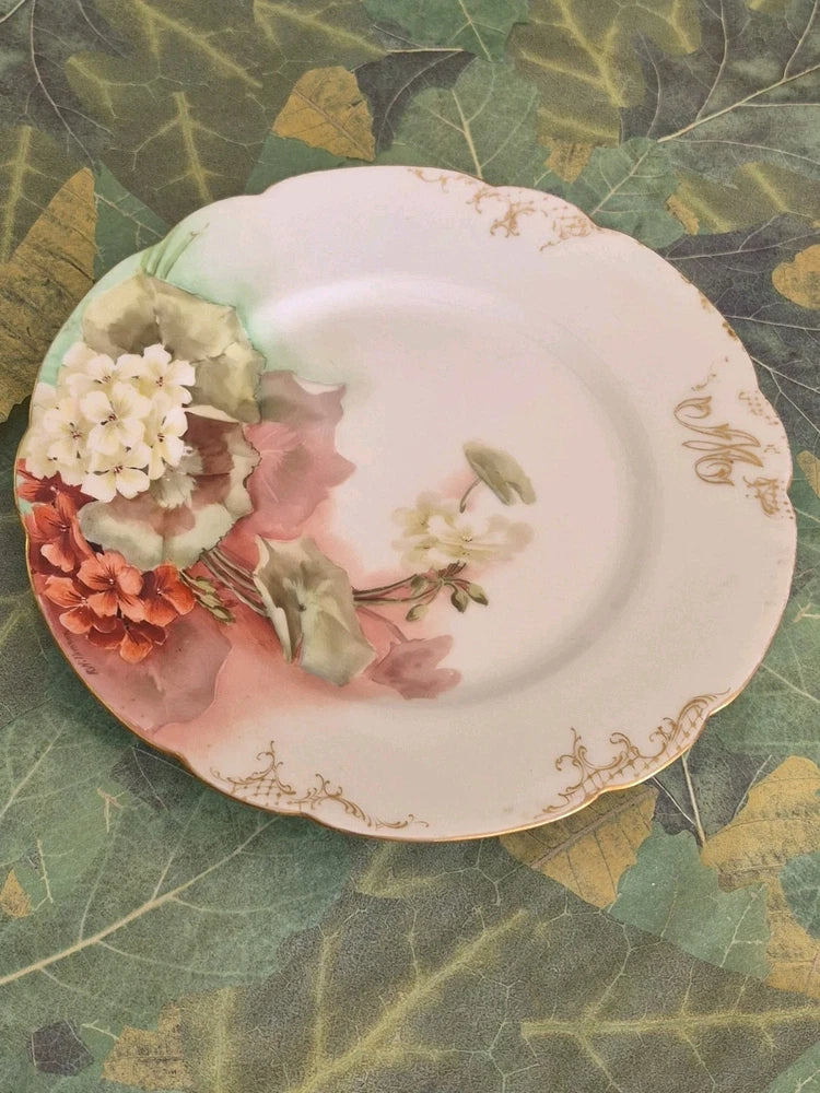 Haviland France Limoge Plate 1930s Lovely Hand-painted Hydrangeas & Gold 8 1/2" Hydrangea