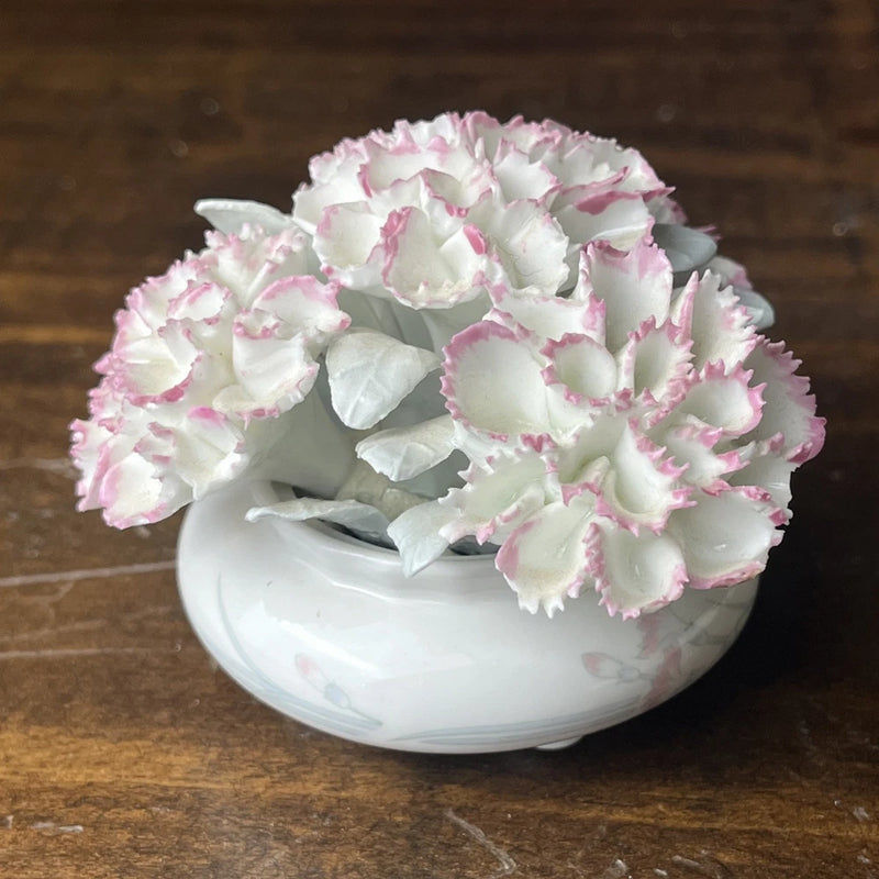 Royal Doulton CARNATION H5084 3ÓBone China Flowers Footed Bowl Figurine 1982 Carnation