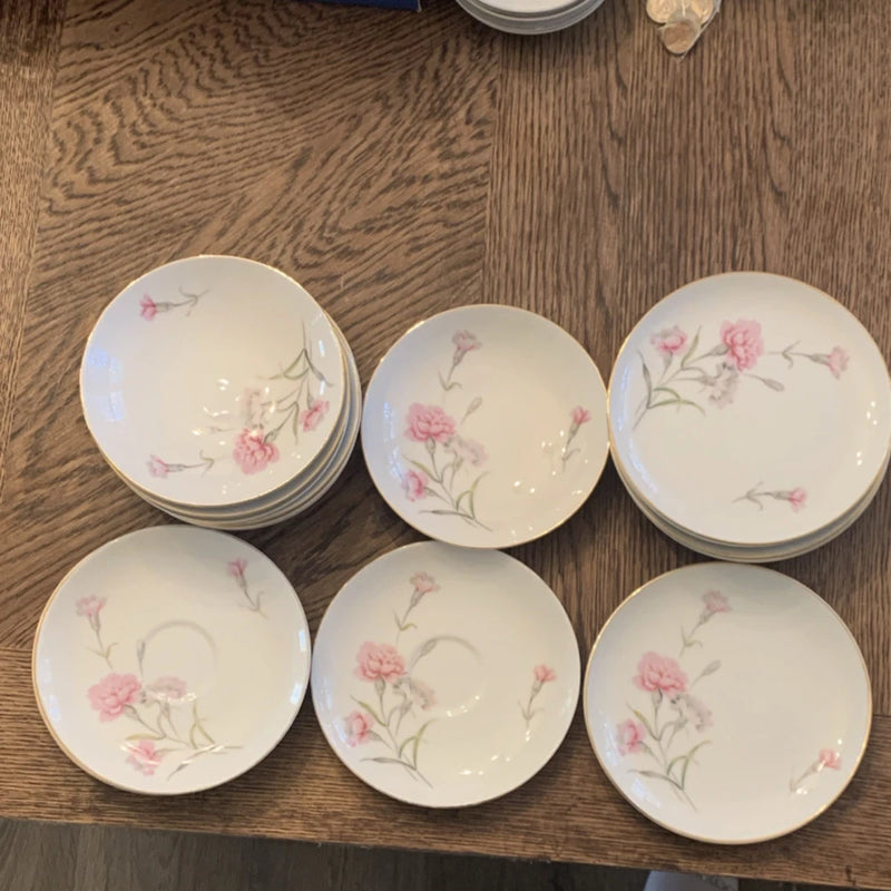 Royal Court Fine China Japan Carnation 19 Round Plates  Happy MotherÕs Day !! Carnation